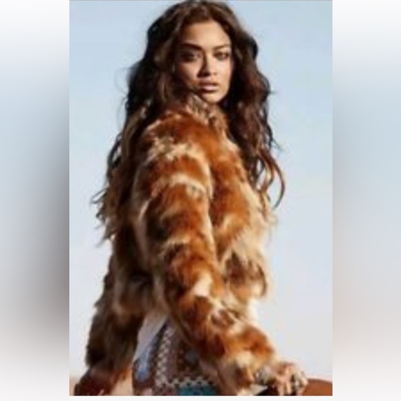 Spell Nomad Faux Fur Jacket - Picture 2 of 9